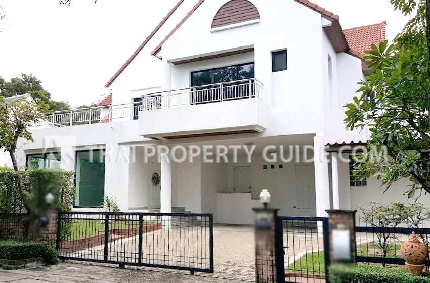 House with Private Pool in Nichada Thani 